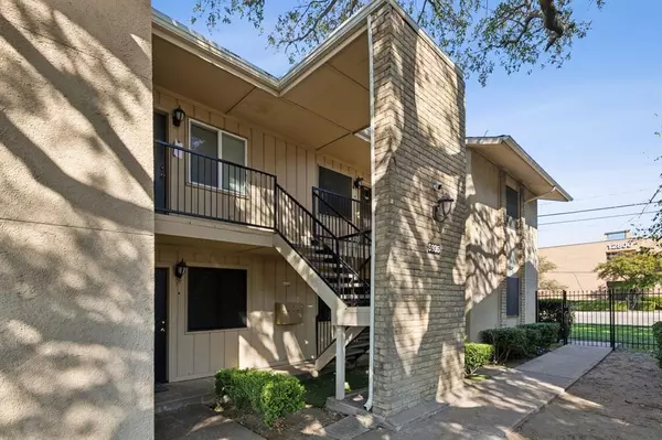 5935 Harvest Hill Road #2097,  Dallas,  TX 75230