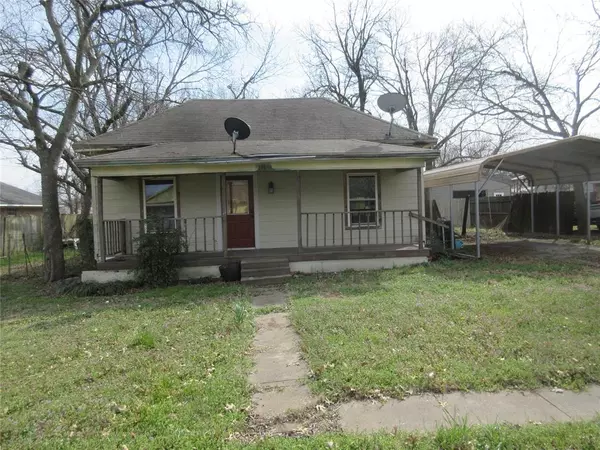 211 E Houston Street, Leonard, TX 75452