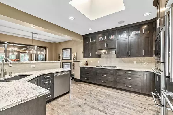 Calgary, AB T3H 4T2,159 Aspen Meadows PL Southwest