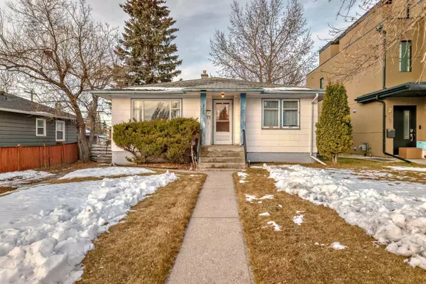 Calgary, AB T2T 0S5,2136 22 AVE Southwest