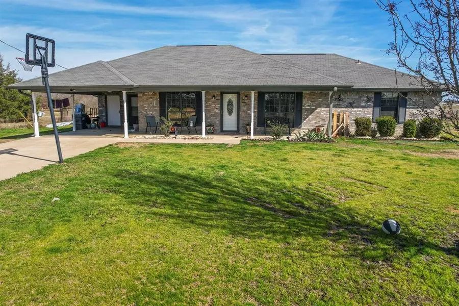 1960 NW County Road 1030, Mount Vernon, TX 75457