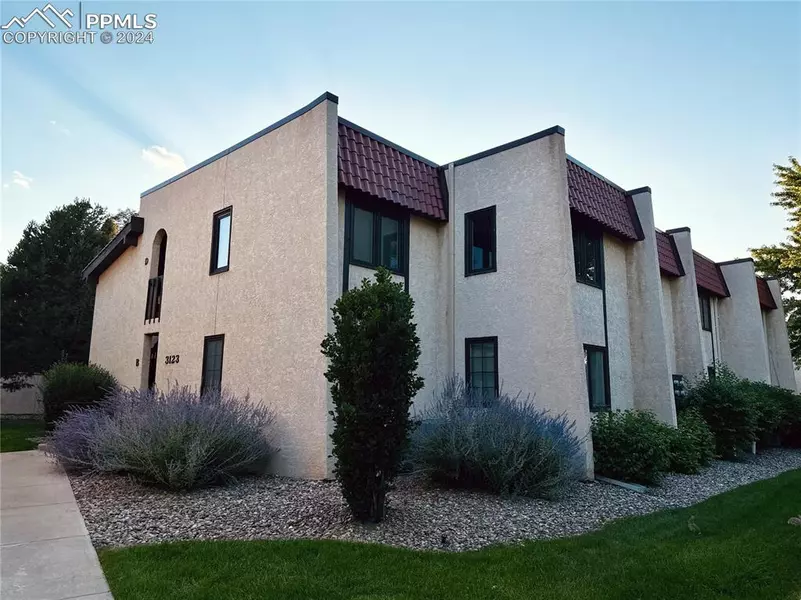 3123 Broadmoor Valley RD #D, Colorado Springs, CO 80906