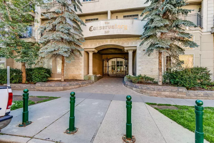 527 15 AVE Southwest #101, Calgary, AB T2R1R5