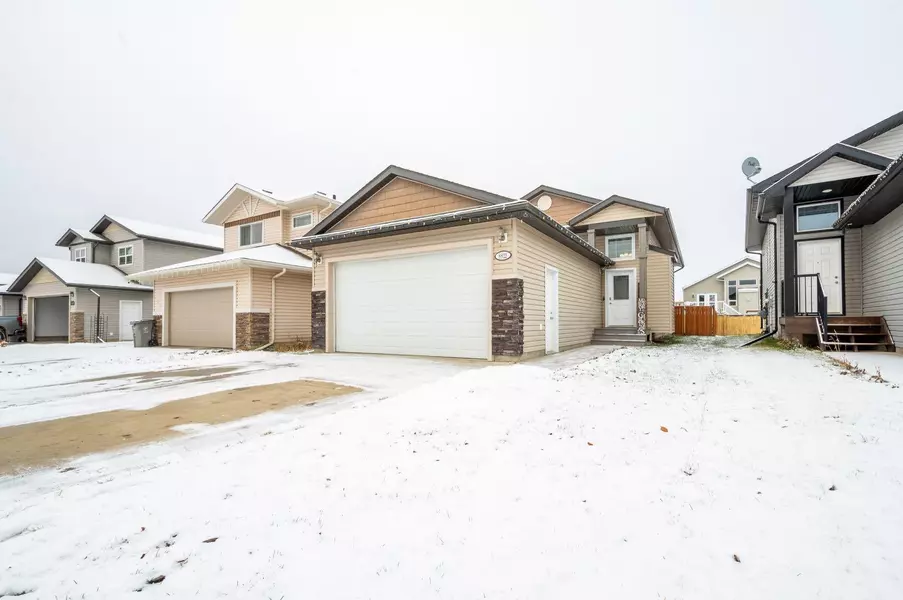 8822 73 AVE, Grande Prairie, AB T8X 0H6