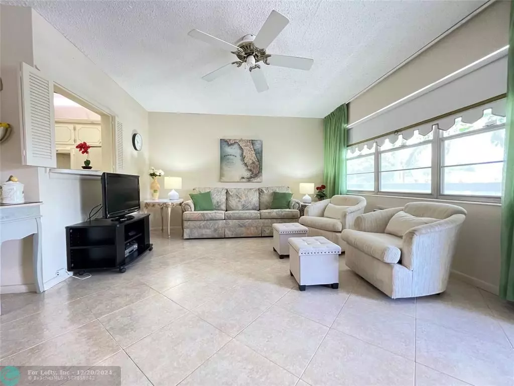 Deerfield Beach, FL 33442,321 Oakridge R  #321