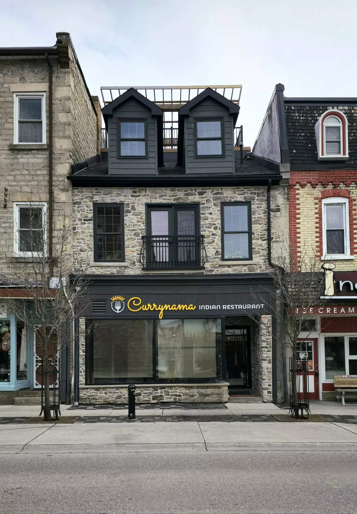 Cambridge, ON N3C 2A6,12 Queen ST E