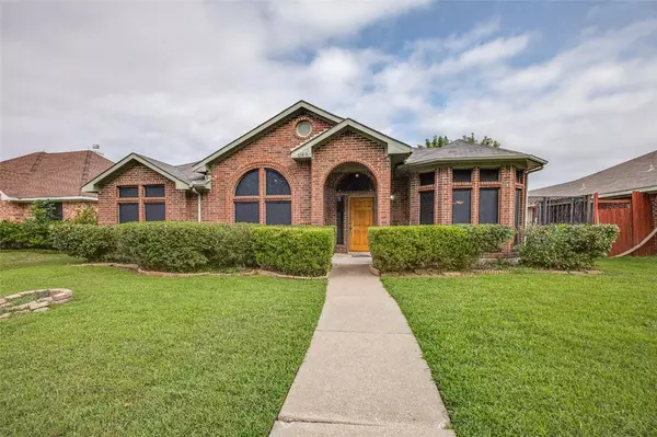 1705 Briargrove Drive, Mesquite, TX 75181