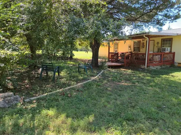 209 N County Road 810, Alvarado, TX 76009