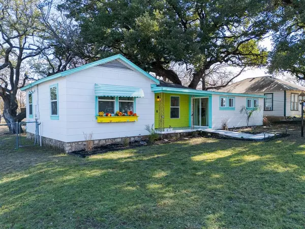 615 N Ridge St, Lampasas, TX 76550