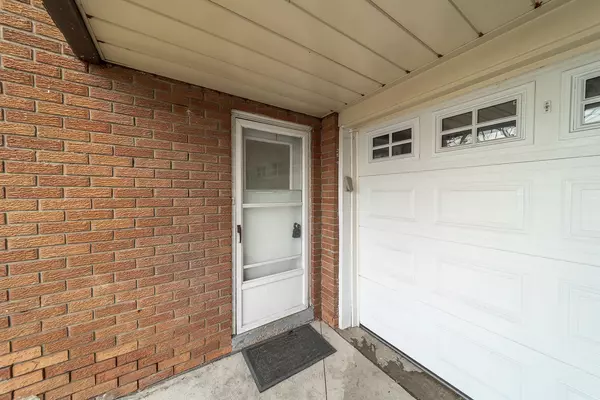 Mississauga, ON L5B 2L2,2534 Palisander AVE #Lower