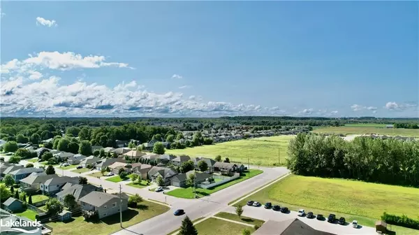 Saugeen Shores, ON N0H 2C1,429 BUCKBY LN