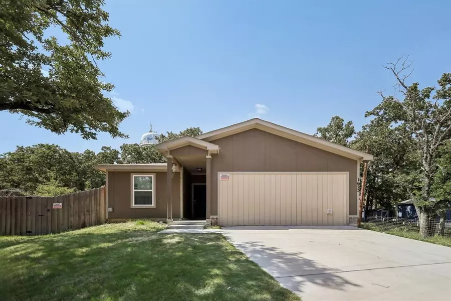 1625 Saranell Court, Pelican Bay, TX 76020