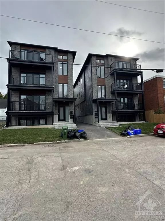 Vanier And Kingsview Park, ON K1L 5M2,340-342 SHAKESPEARE ST