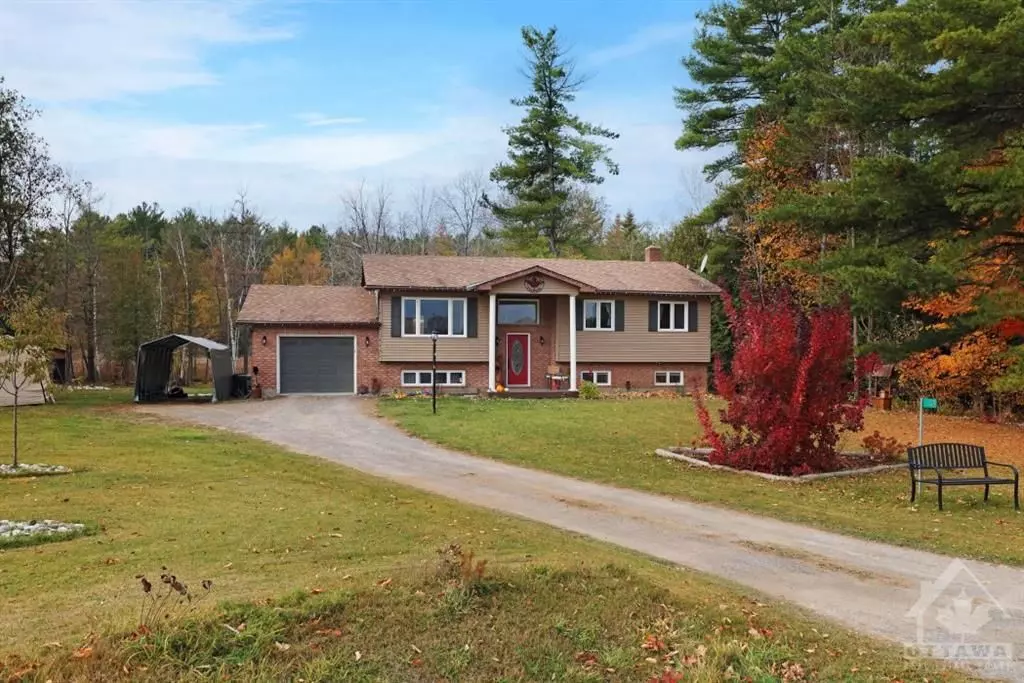 Mcnab/braeside, ON K7V 3Z4,49 MCCALLUM DR