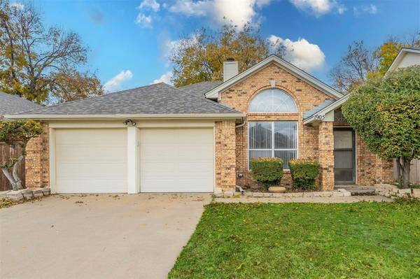 1905 Pine Ridge Drive, Bedford, TX 76021