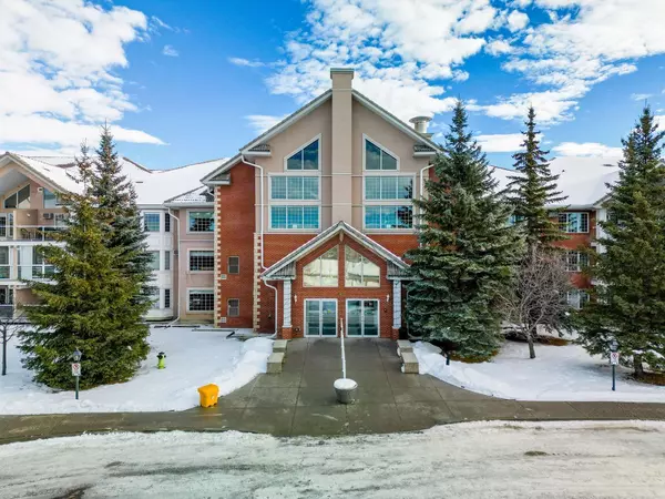 6868 Sierra Morena BLVD Southwest #246, Calgary, AB T3H 3R6