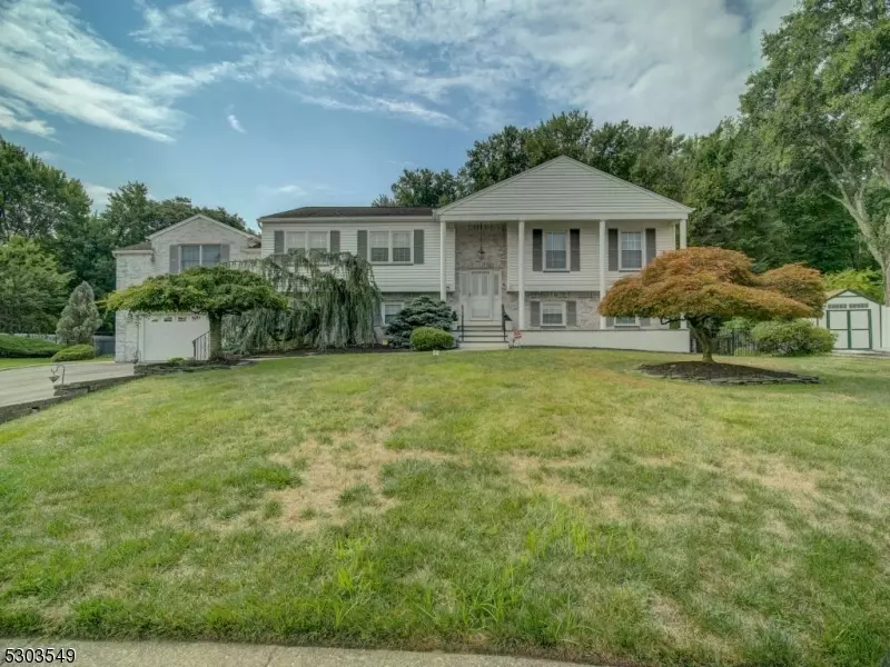 6 Cypress Ct, Fairfield Twp., NJ 07004