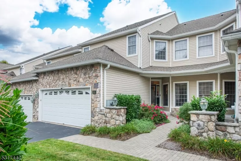 6 Pebble Beach Dr, Livingston Twp., NJ 07039