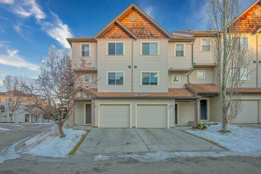 224 Copperfield LN Southeast, Calgary, AB T2Z 4T3