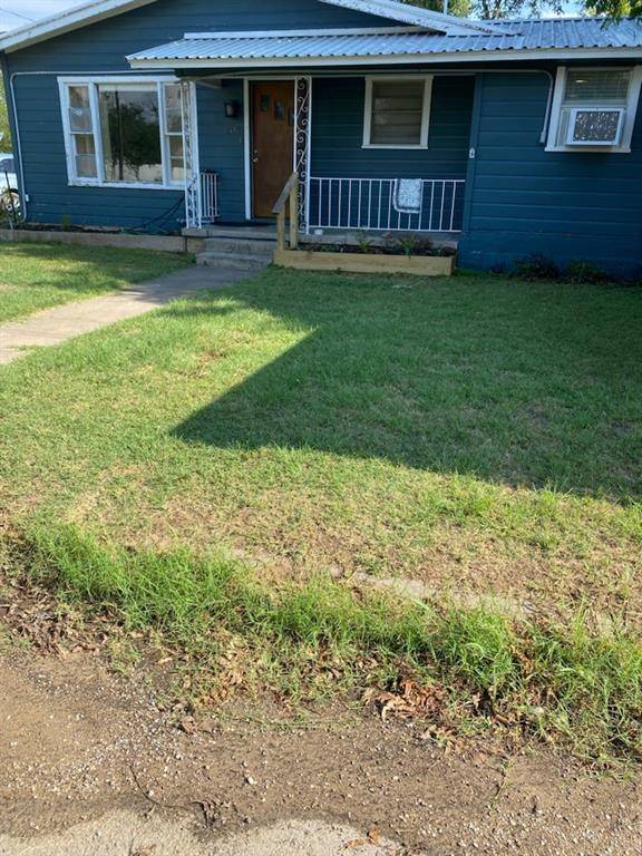 501 NEEDHAM Street, Coleman, TX 76834