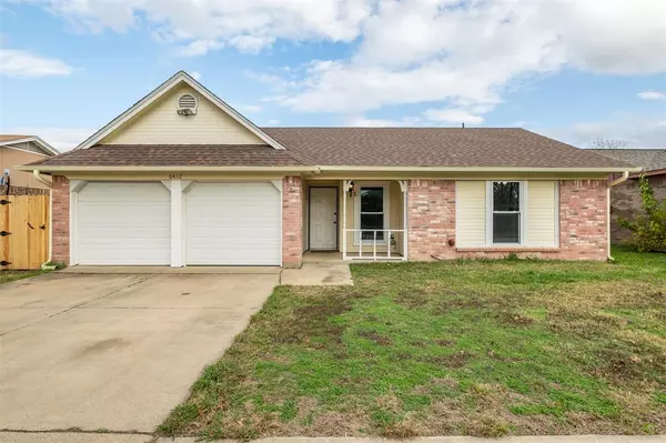 6412 Storm Drive, Watauga, TX 76148