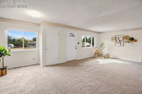 Colorado Springs, CO 80917,3995 Oro Blanco DR