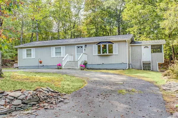 6417 Chucks Road, Middle Smithfield Twp, PA 18302