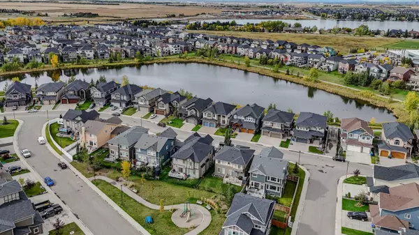 Chestermere, AB T1X0V1,128 Kinniburgh LOOP