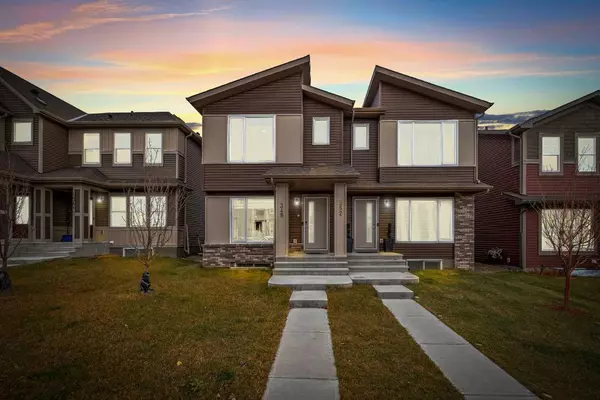 348 Chinook Gate Close Southwest, Airdrie, AB T4B 4V4