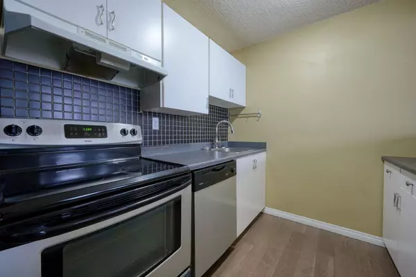 Calgary, AB T2R 0M4,317 14 AVE Southwest #303