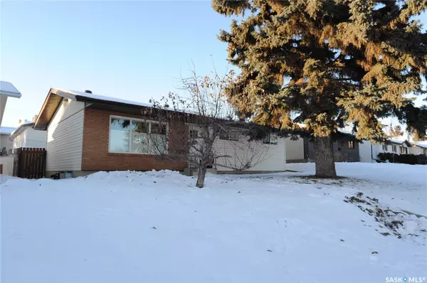 1107 McMillan AVENUE, Saskatoon, SK S7L 2T9