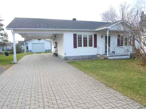 South Glengarry, ON K6H 5R5,6666 Lawrence ST