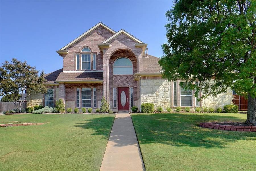 715 Lakewood Drive, Kennedale, TX 76060