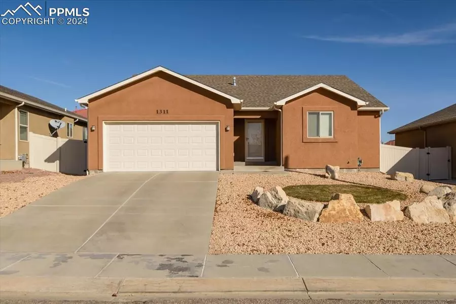 1311 Paseo Del Norte ST, Pueblo, CO 81008