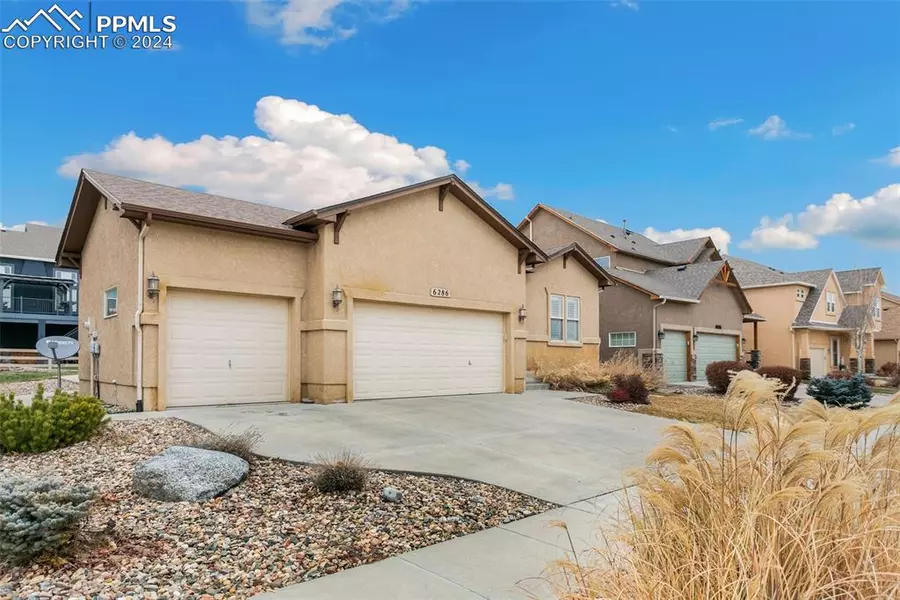 6286 Adamants DR, Colorado Springs, CO 80924