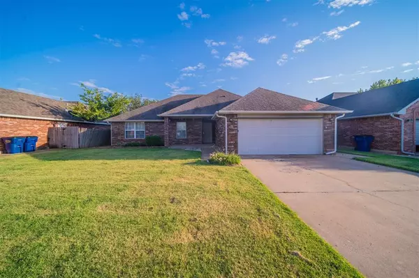 430 W Strasburg Way,  Mustang,  OK 73064