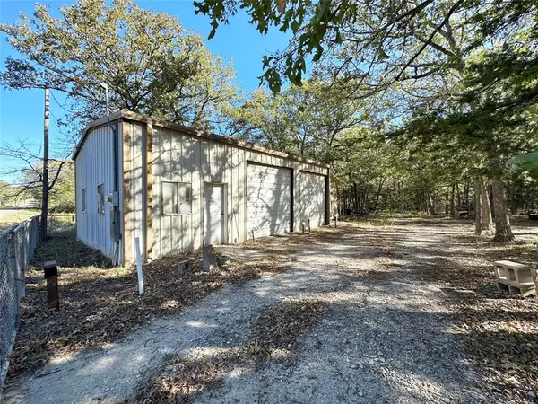 Quinlan, TX 75474,7243 County Road 3512