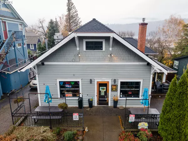 606 Oak ST, Hood River, OR 97031