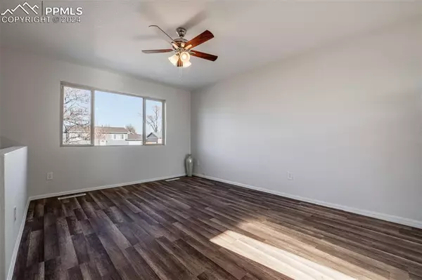 Colorado Springs, CO 80910,3541 Verde DR