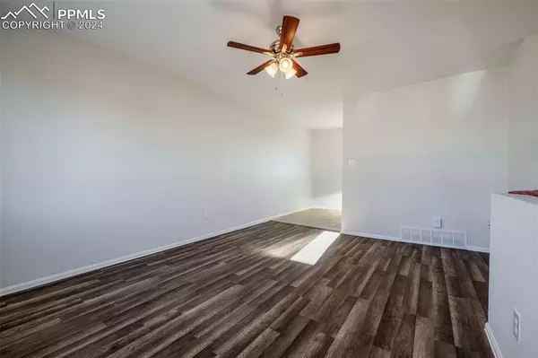 Colorado Springs, CO 80910,3541 Verde DR