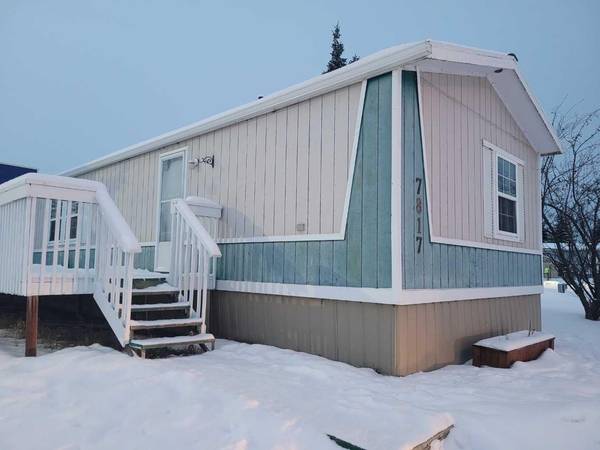 7817 97 AVE, Peace River, AB T8S1W4