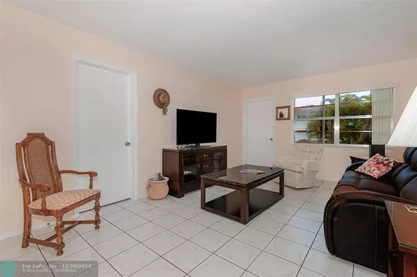 Lauderhill, FL 33313,1281 NW 43rd Ave  #201