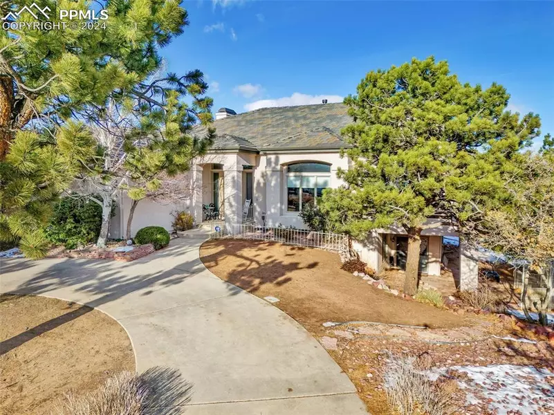 2815 Rossmere ST, Colorado Springs, CO 80919