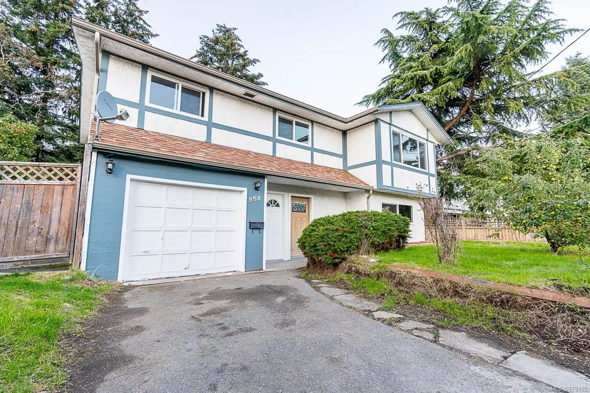 Langford, BC V9B 3B9,954 Preston Way