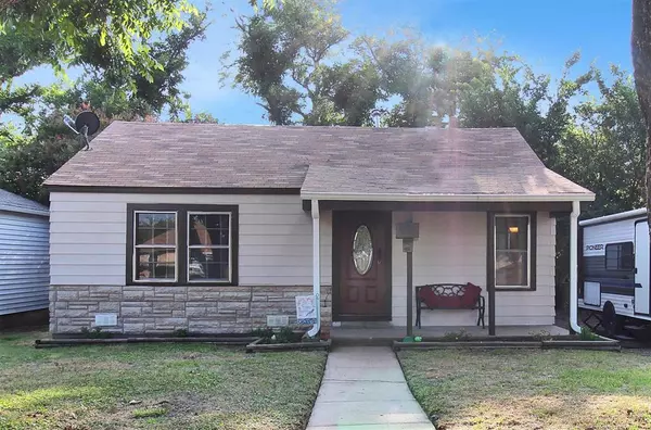 1207 Hanover Street, Weatherford, TX 76086