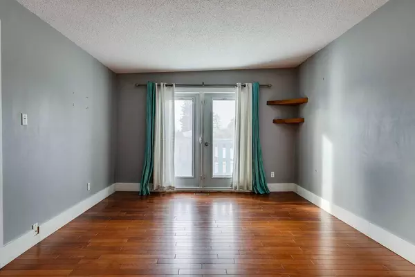 Calgary, AB T2A 3N9,201 Penbrooke Close Southeast