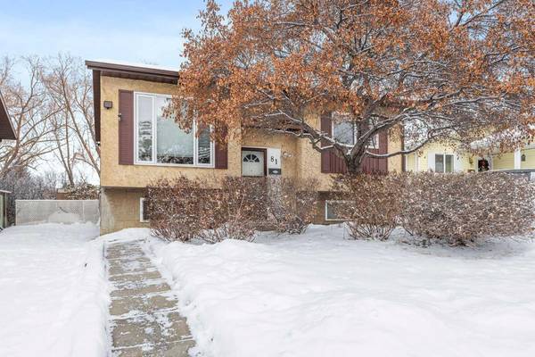 81 Eastman CRES, Red Deer, AB T4R 1X4