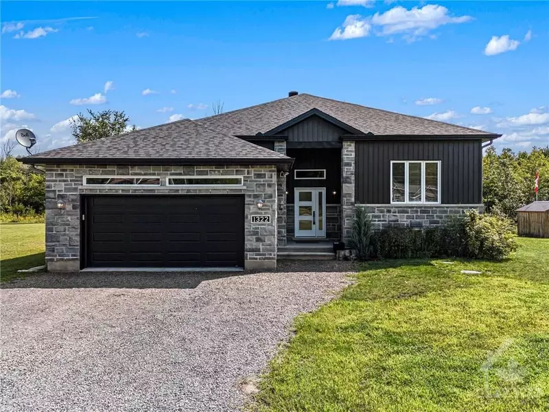 1322 COUNTRY LN, North Dundas, ON K0C 2K0