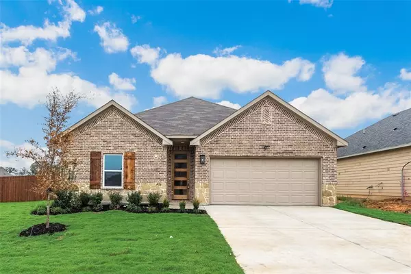 201 Magnolia Drive, Azle, TX 76020