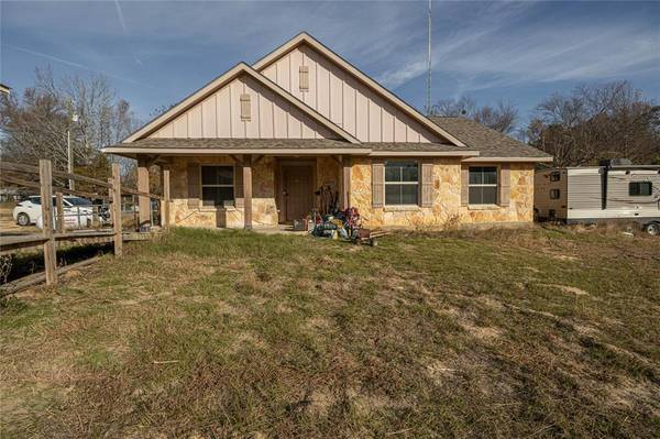 4454 FM 16, Ben Wheeler, TX 75754